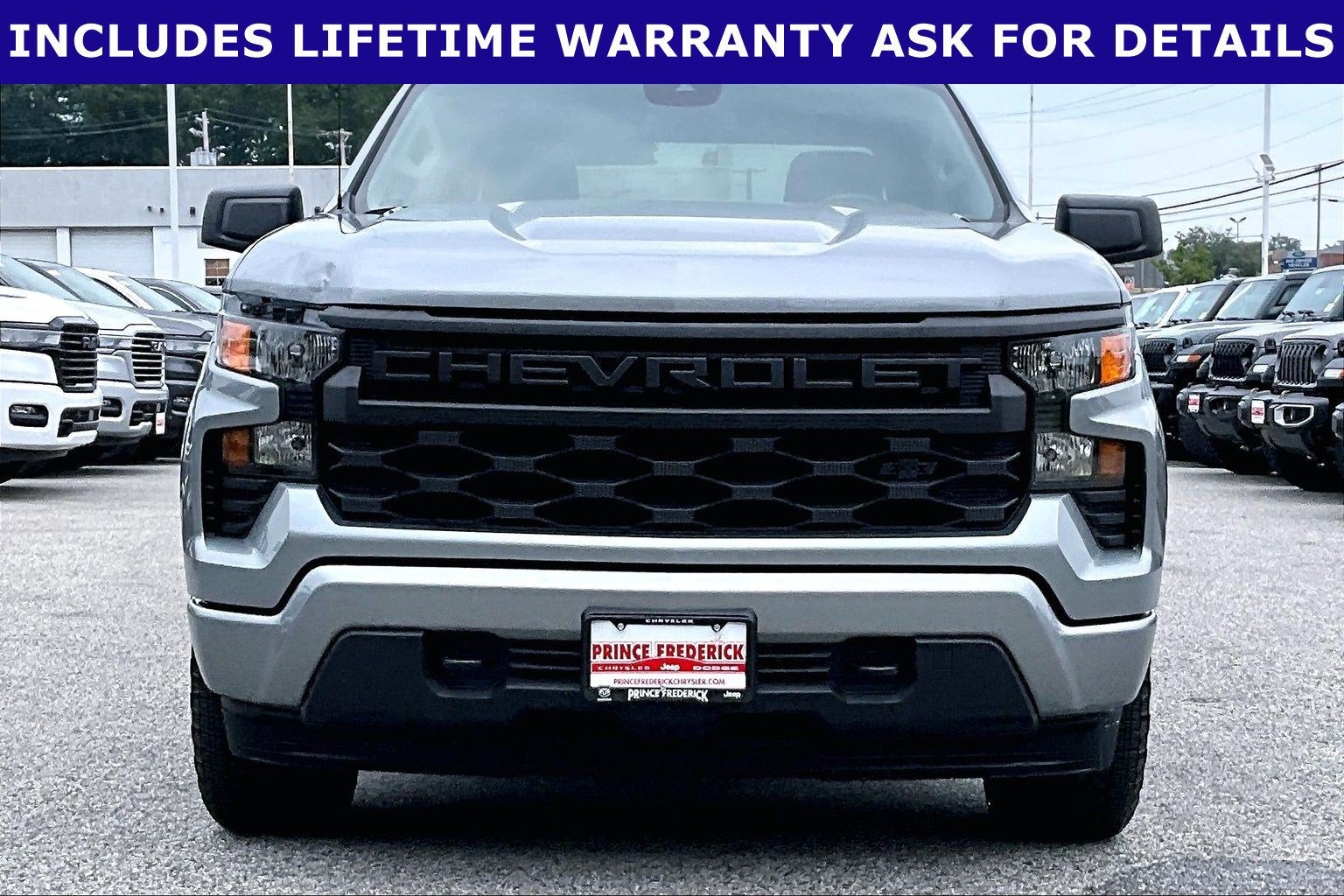2024 Chevrolet Silverado 1500 4WD Crew Cab Short Bed Custom