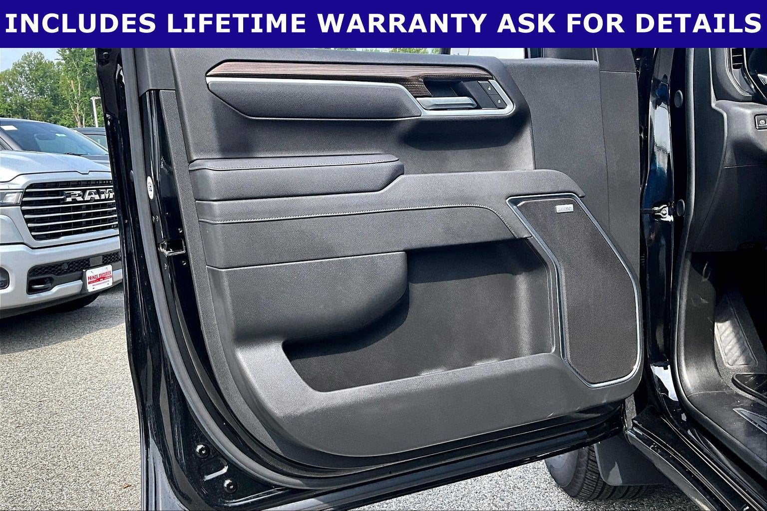 2025 Chevrolet Silverado 1500 4WD Crew Cab Standard Bed RST