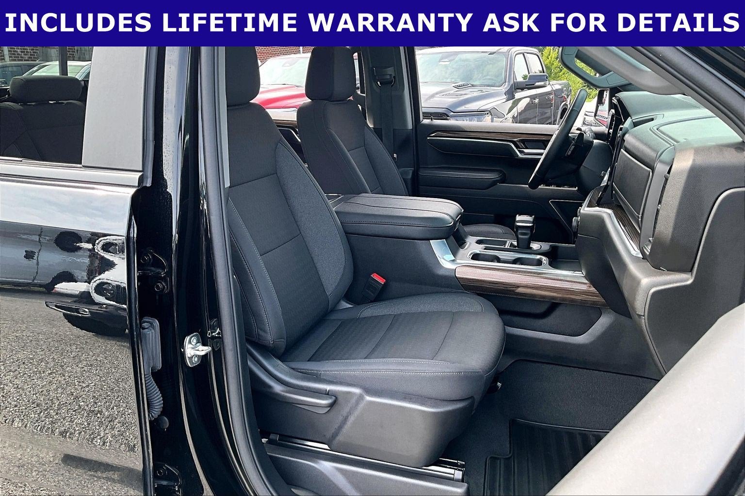2025 Chevrolet Silverado 1500 4WD Crew Cab Standard Bed RST