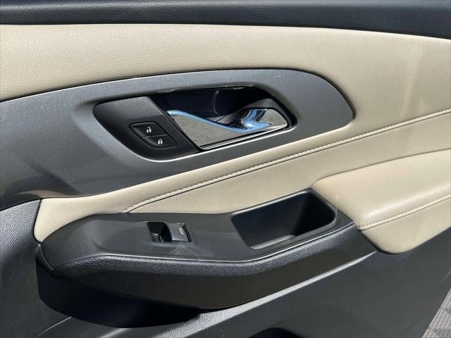 2023 Chevrolet Traverse FWD LS
