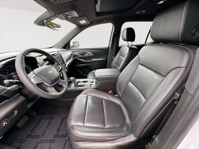 2023 Chevrolet Traverse AWD LT Leather
