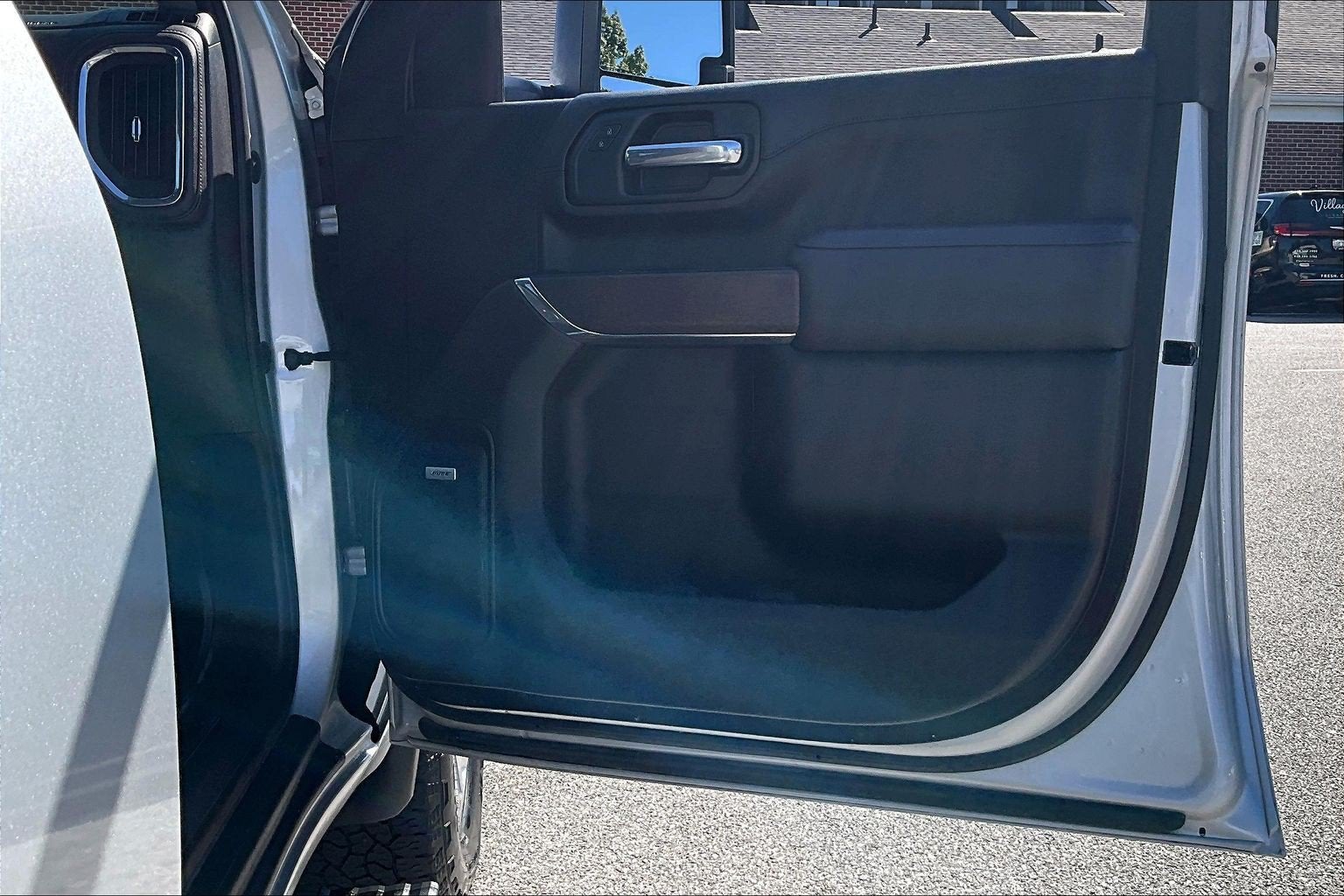 2023 GMC Sierra 2500HD 4WD Crew Cab Standard Bed Denali