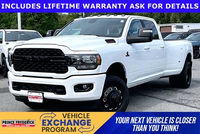 2024 RAM 3500 Big Horn Crew Cab 4x4 8' Box