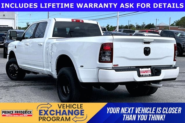 2024 RAM 3500 Big Horn Crew Cab 4x4 8' Box