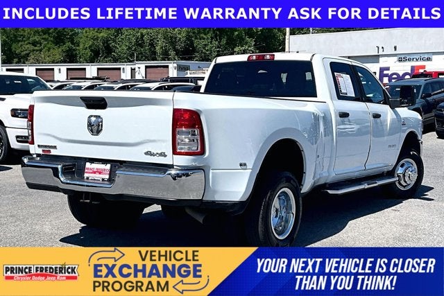 2024 RAM 3500 Big Horn Crew Cab 4x4 8' Box