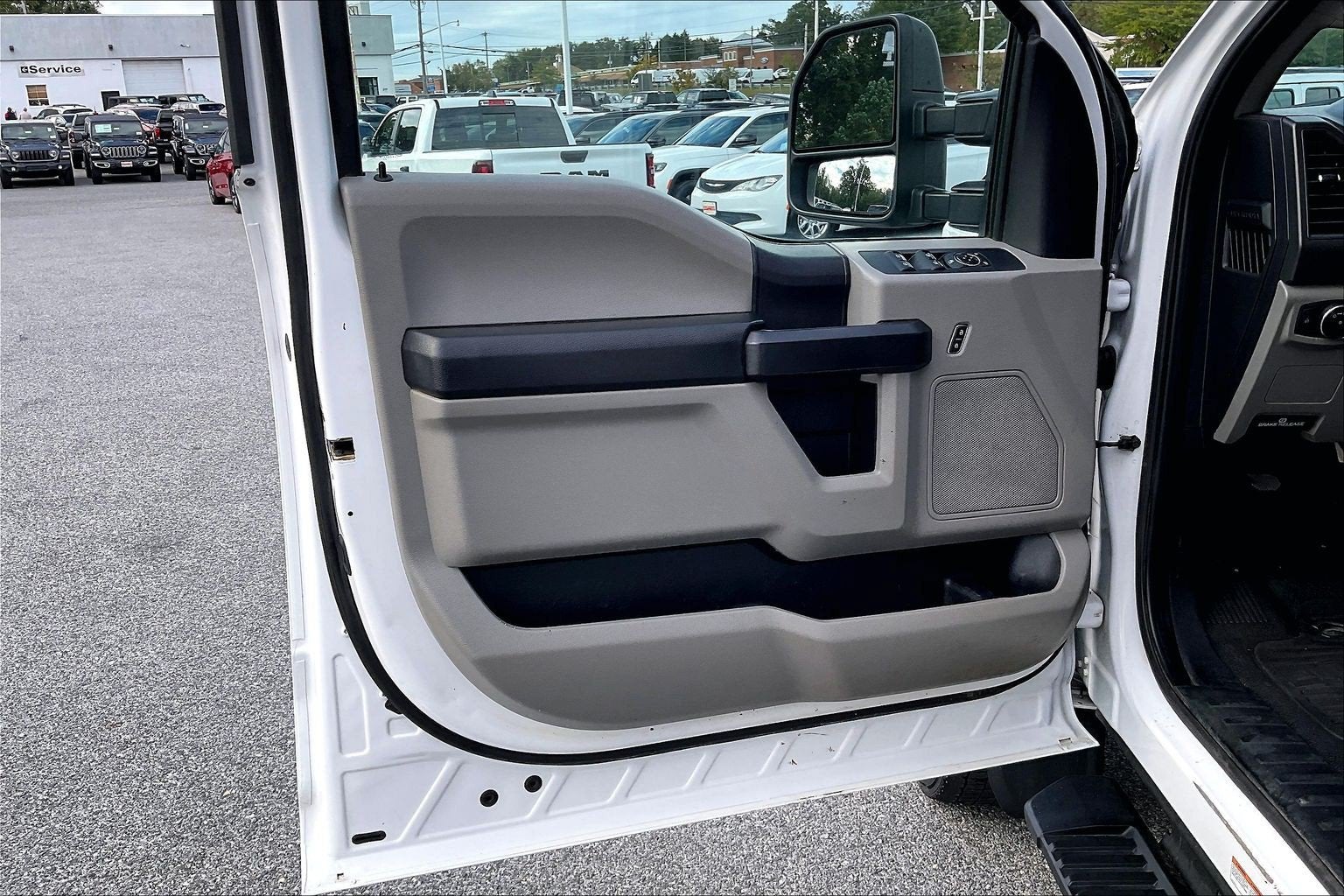 2019 Ford Super Duty F-550 DRW XL