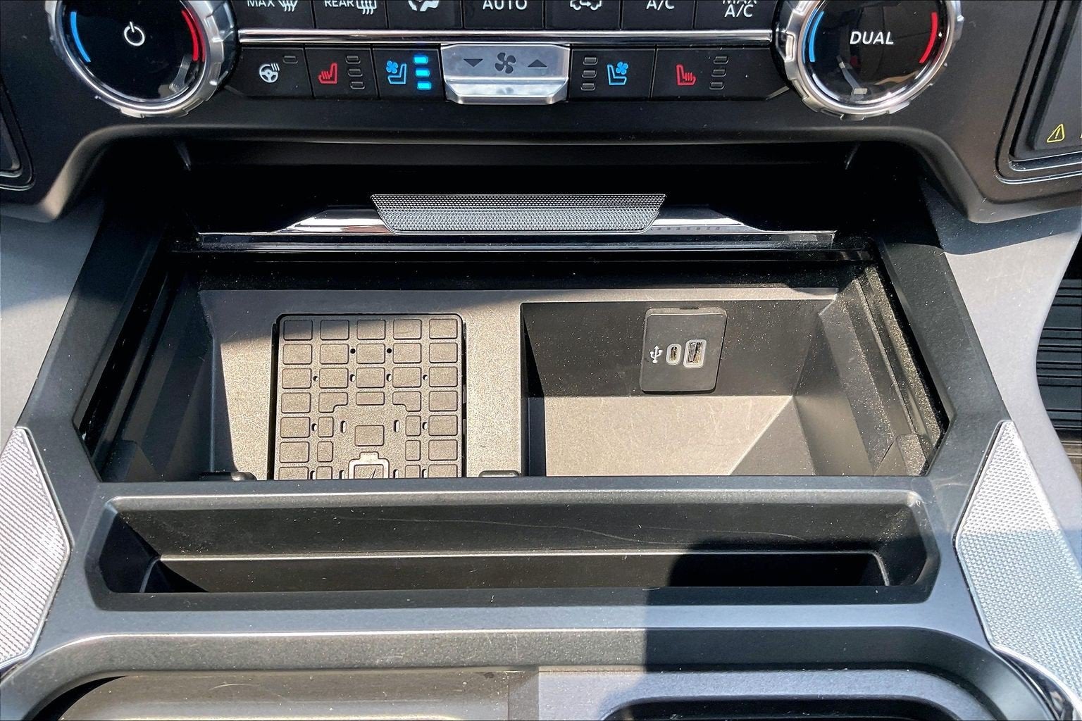 2025 Ford Super Duty F-350 SRW LARIAT