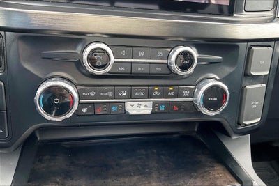 2023 Ford Super Duty F-450 DRW LARIAT