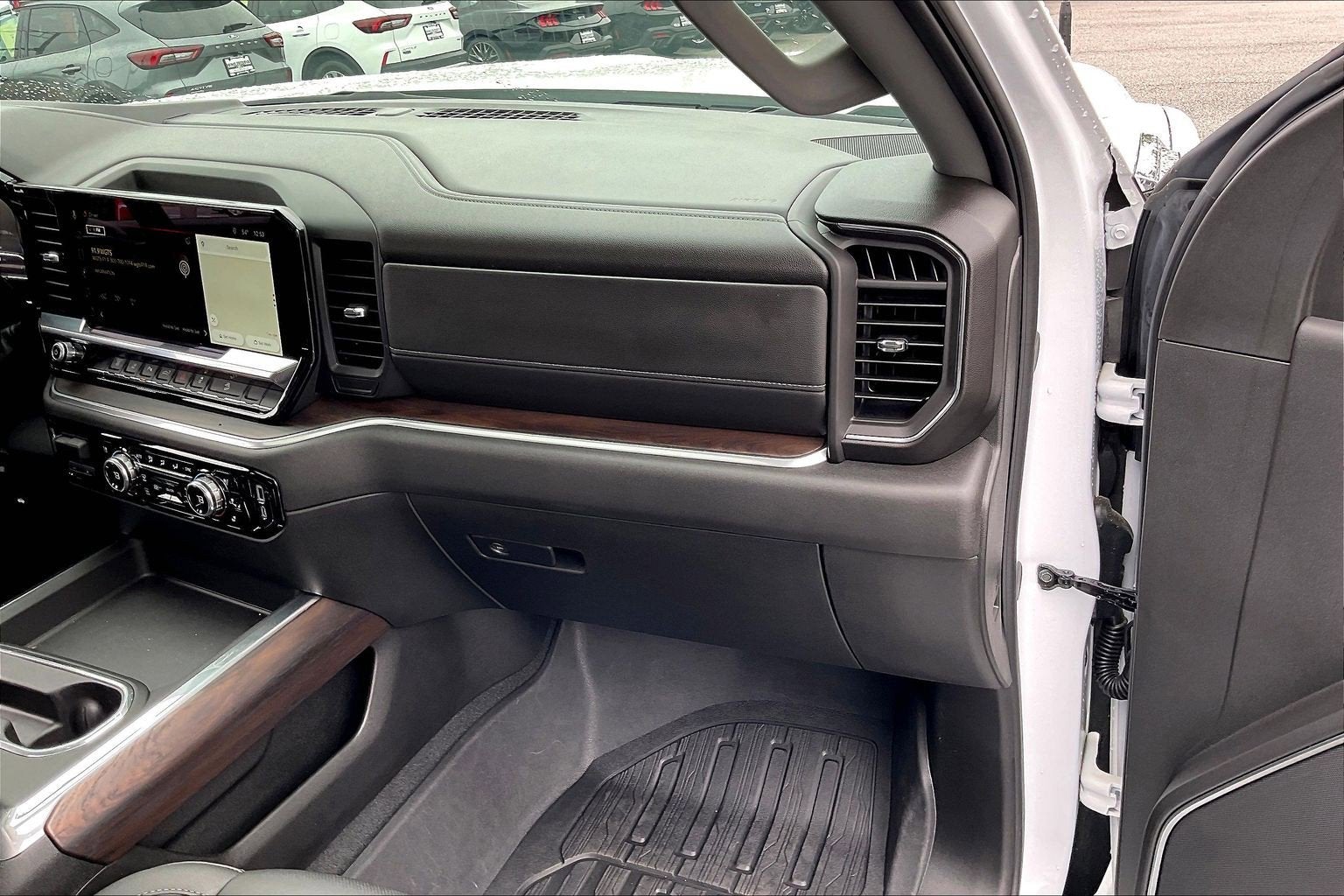 2025 GMC Sierra 3500HD SLT