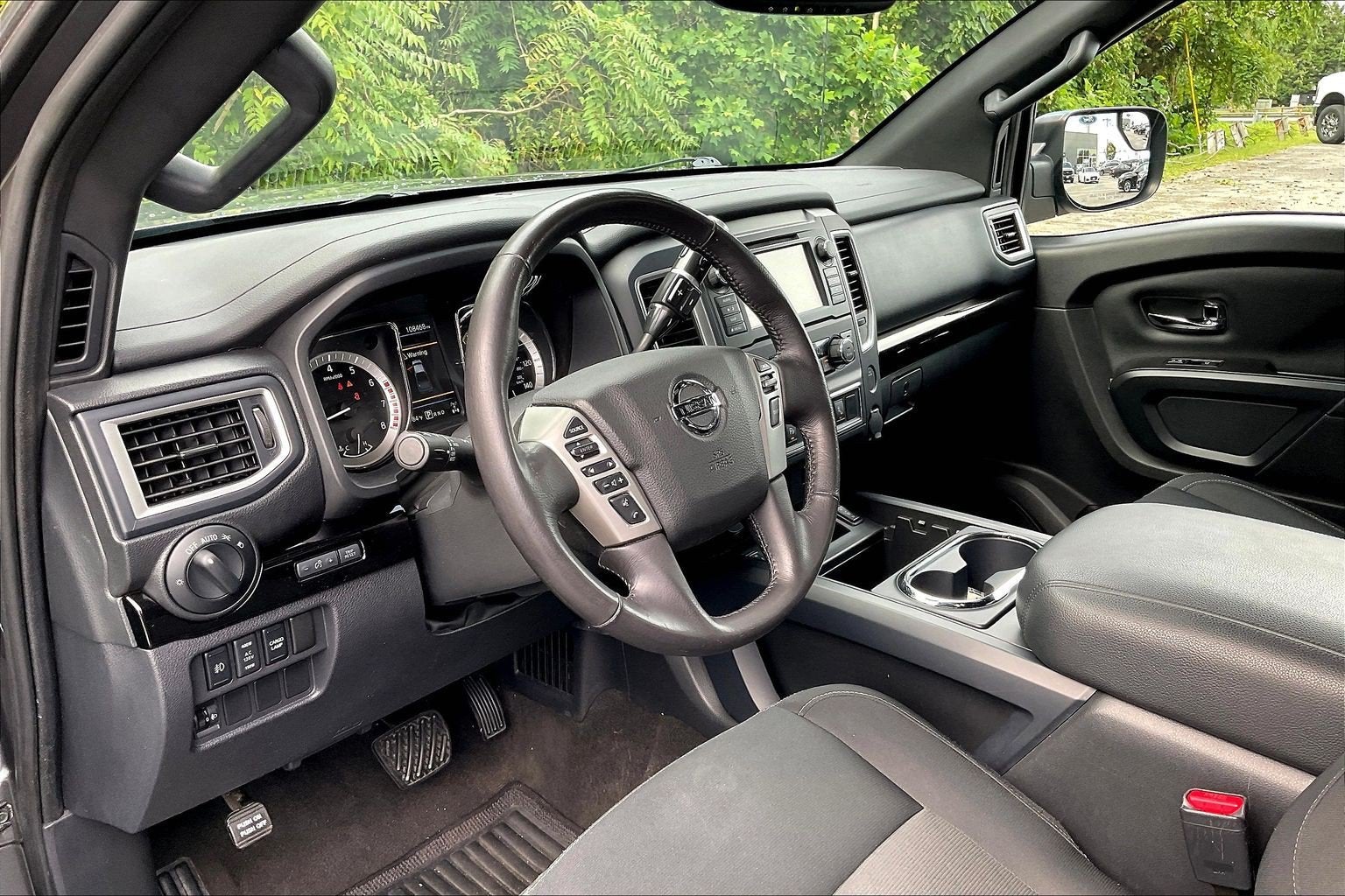 2019 Nissan Titan SV