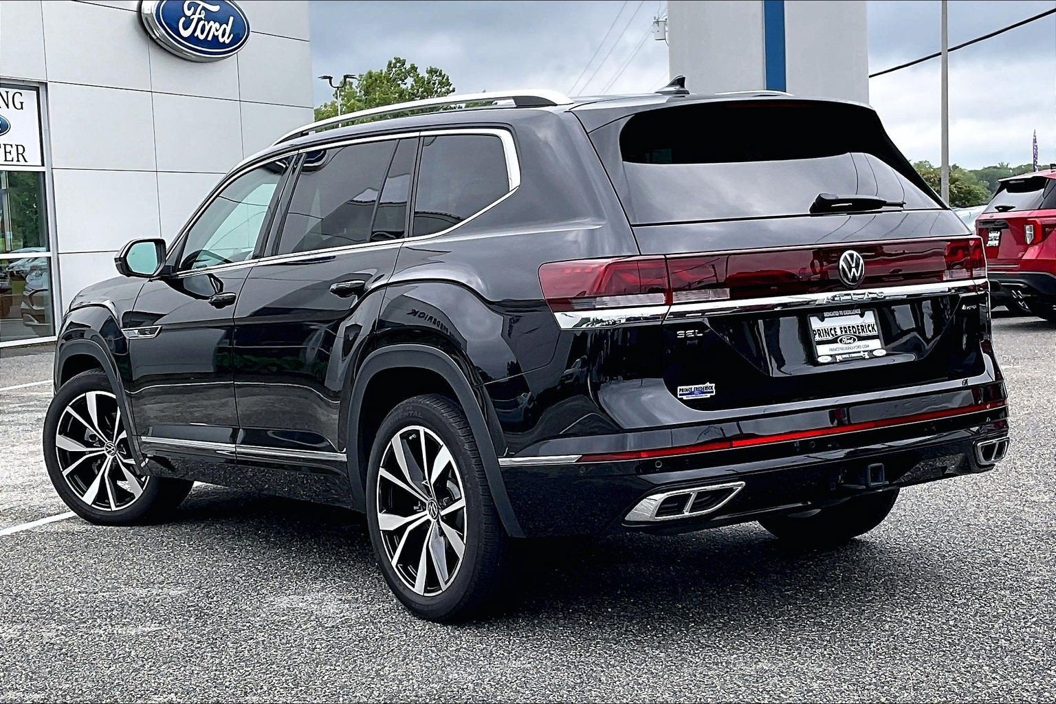 2025 Volkswagen Atlas 2.0T SEL Premium R-Line