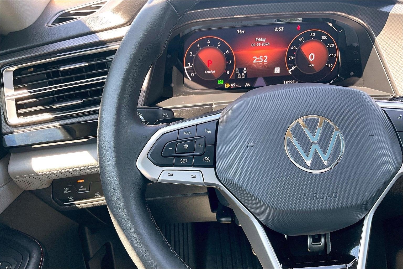 2024 Volkswagen Atlas 2.0T Peak Edition SEL