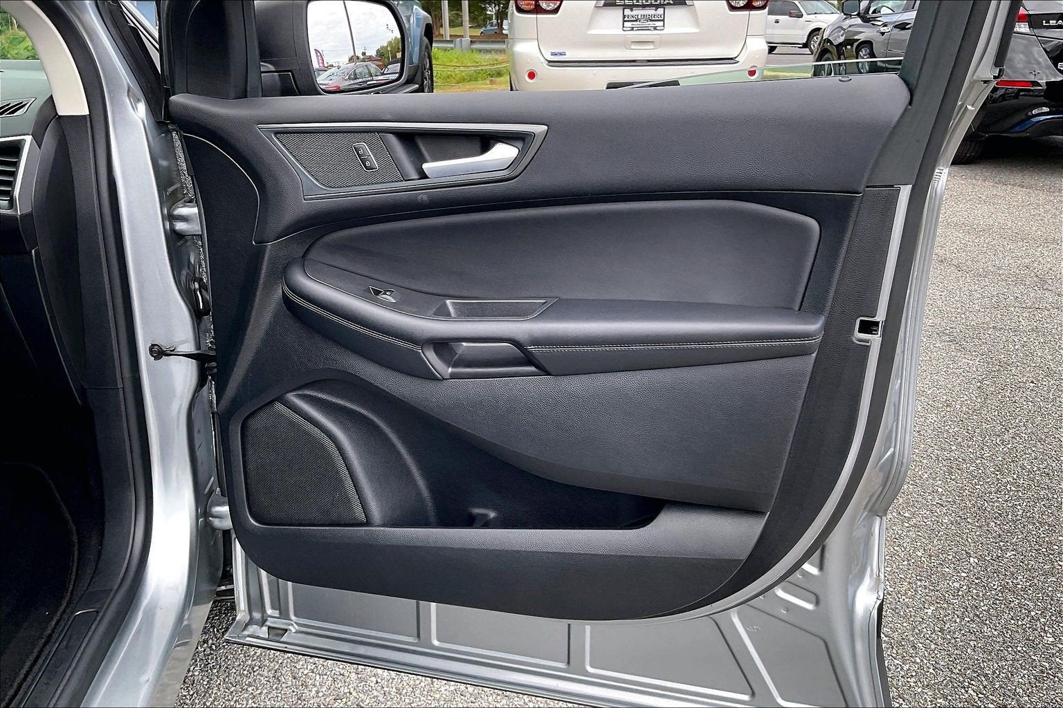 2024 Ford Edge SE