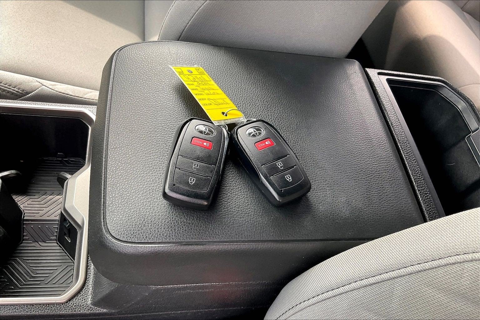 2024 Toyota Tacoma 4WD SR5