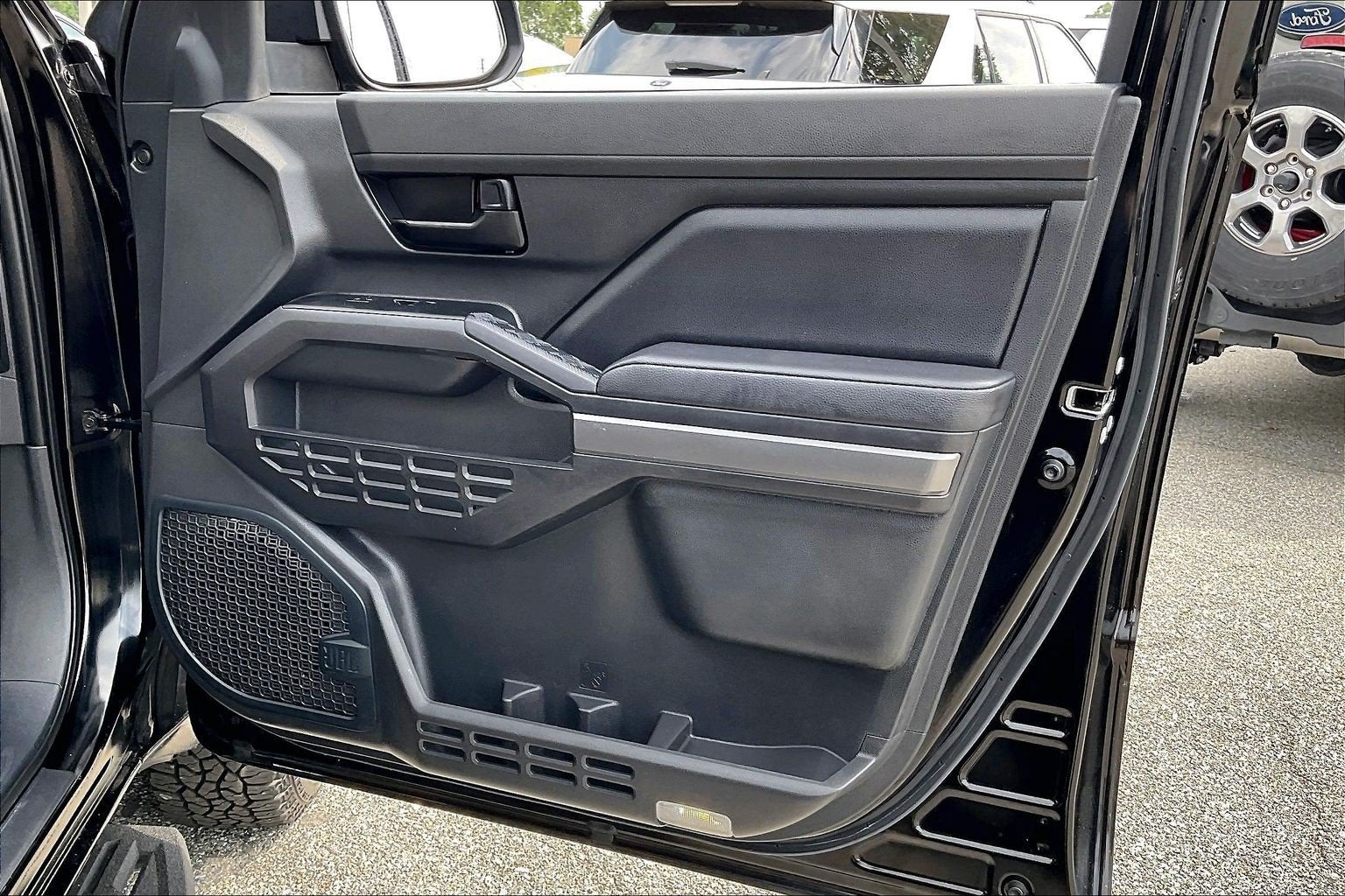 2024 Toyota Tacoma 4WD SR5