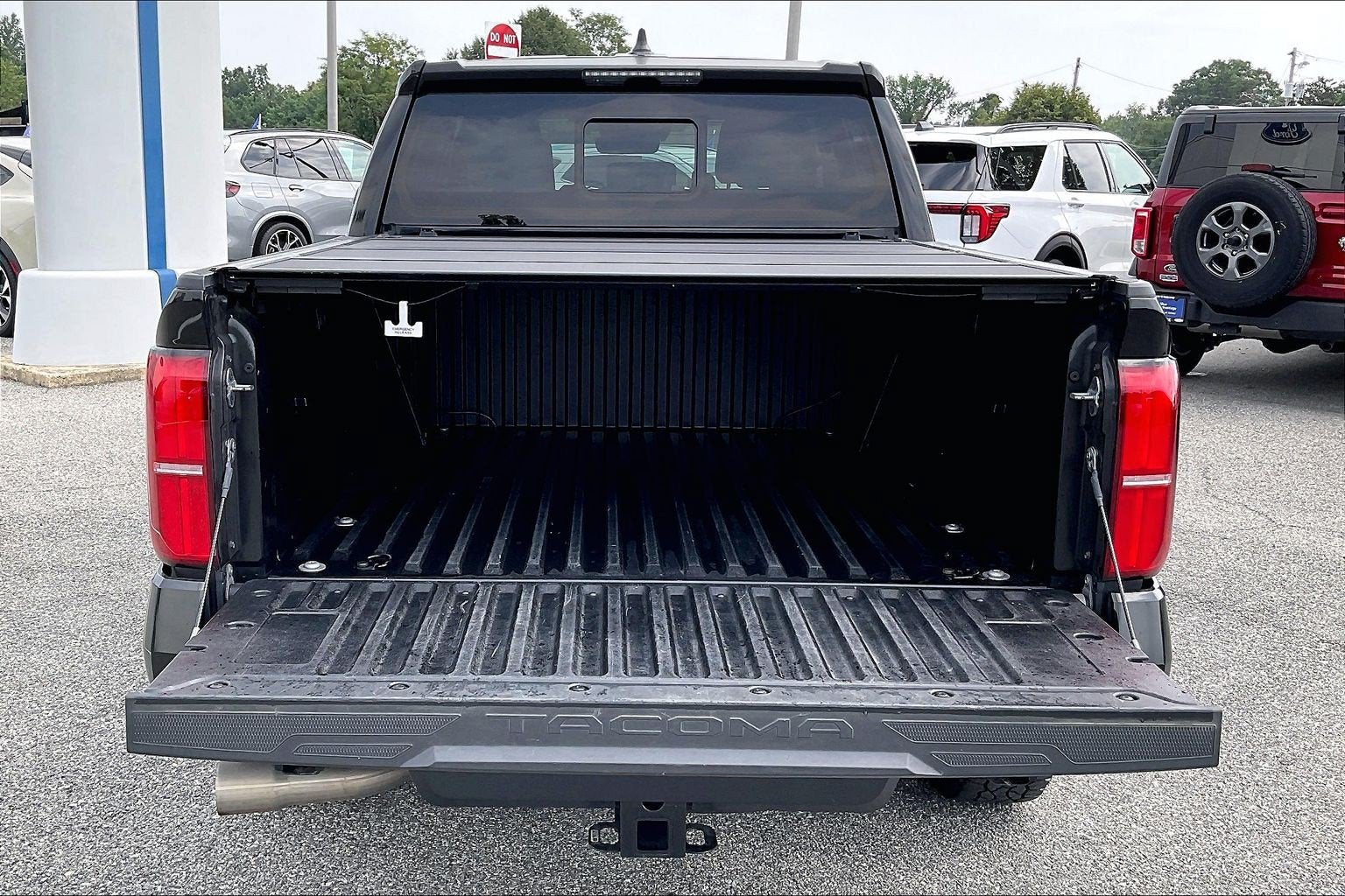 2024 Toyota Tacoma 4WD SR5