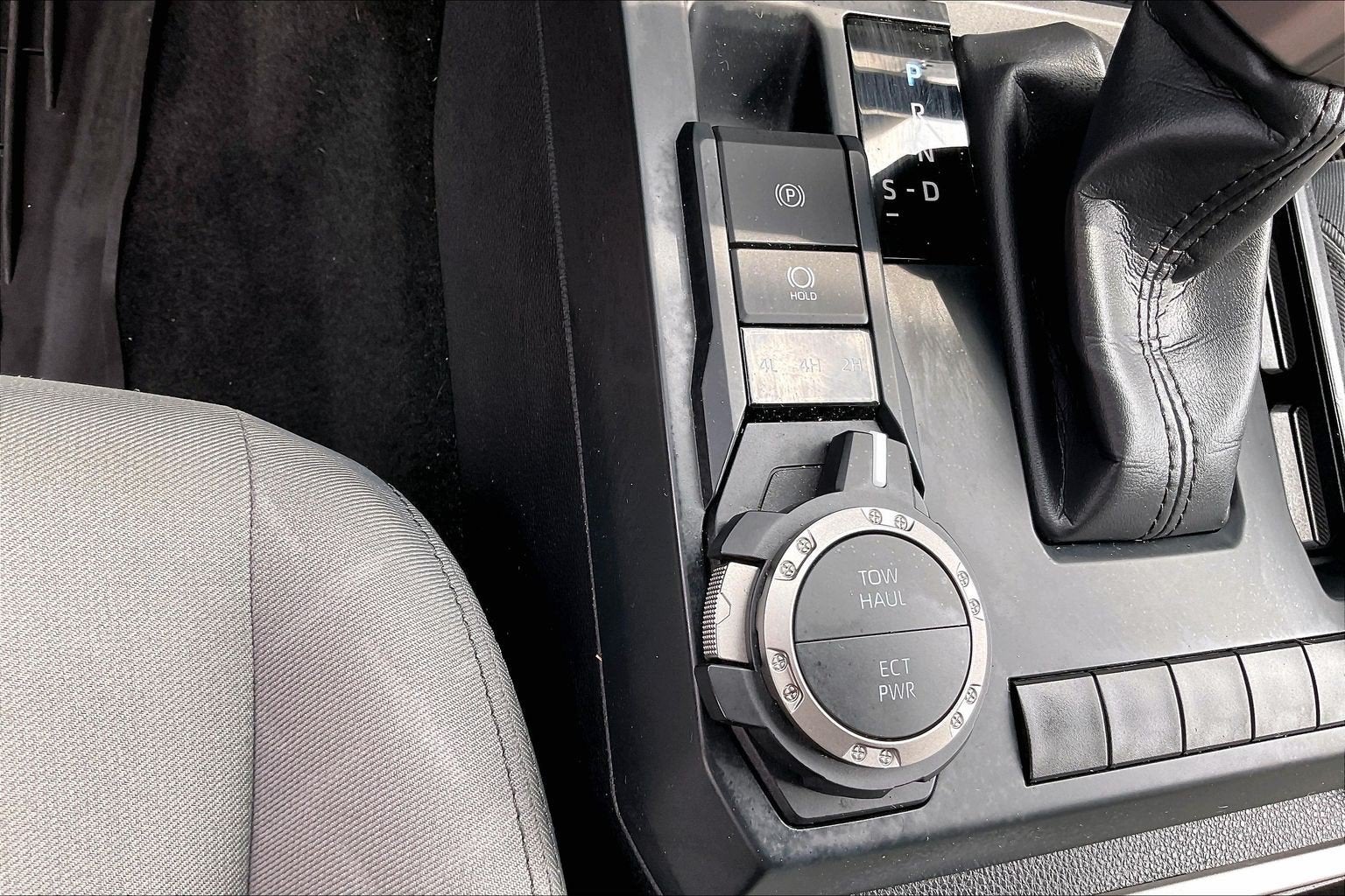 2024 Toyota Tacoma 4WD SR5