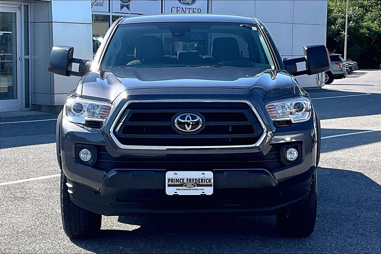 2022 Toyota Tacoma 4WD SR5