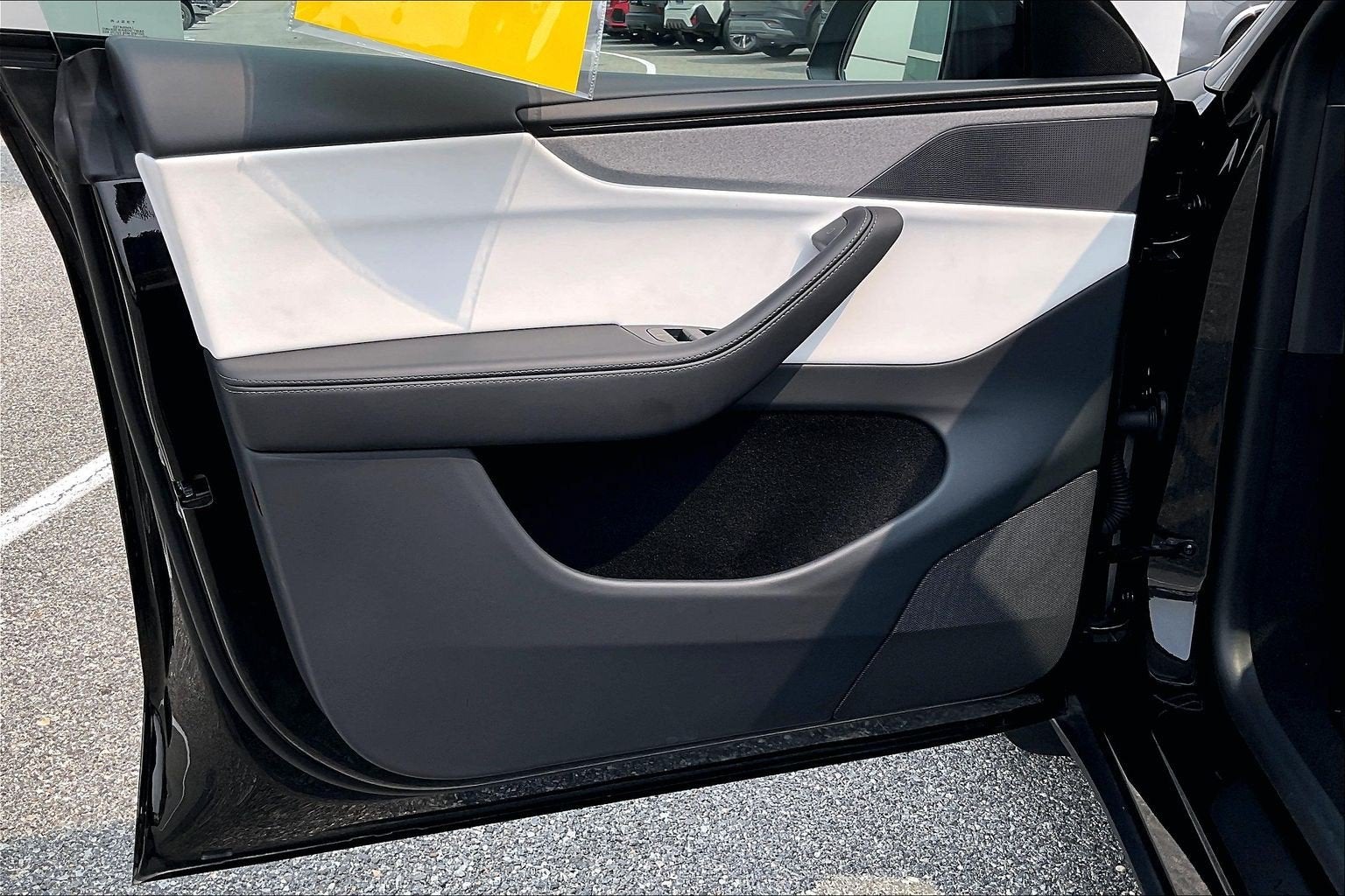 2026 Tesla Model Y AWD