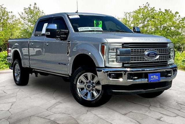 2017 Ford Super Duty F-250 SRW Lariat