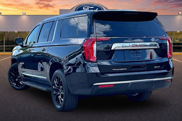 2023 GMC Yukon XL SLT