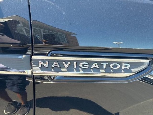 2022 Lincoln Navigator L Reserve