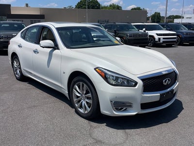 2019 INFINITI Q70 3.7 LUXE