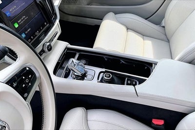 2023 Volvo V90 Cross Country Ultimate