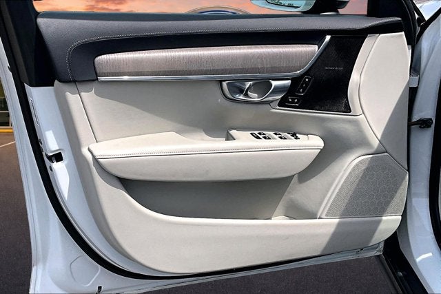 2023 Volvo V90 Cross Country Ultimate