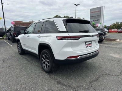 2027 Jeep Grand Cherokee GRAND CHEROKEE LAREDO 4X2