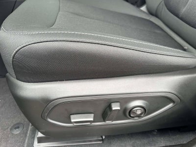 2027 Jeep Grand Cherokee GRAND CHEROKEE LAREDO 4X2
