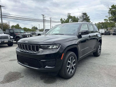 2027 Jeep Grand Cherokee GRAND CHEROKEE LAREDO 4X2