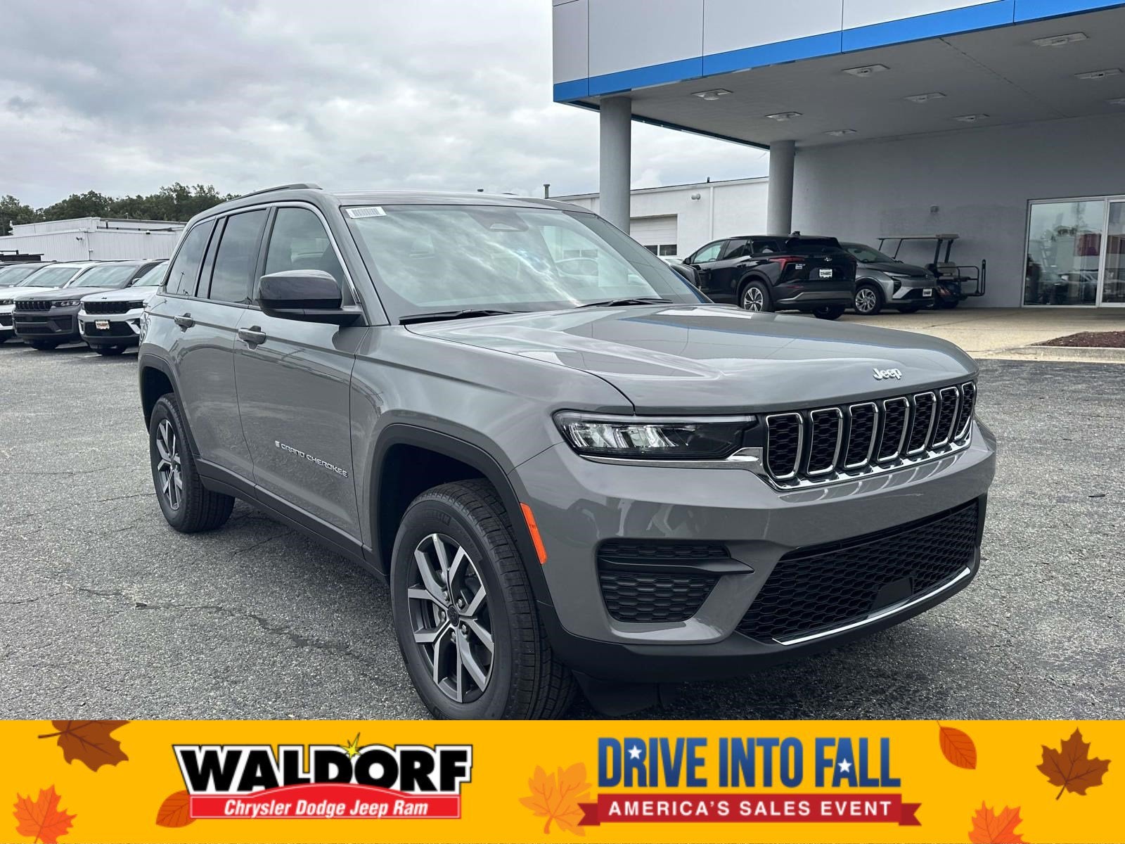 2027 Jeep Grand Cherokee GRAND CHEROKEE LAREDO 4X2