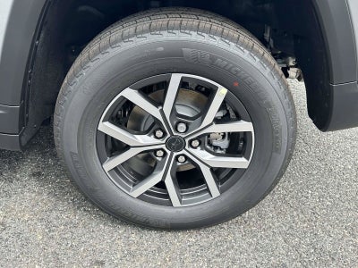 2027 Jeep Grand Cherokee GRAND CHEROKEE LAREDO 4X2