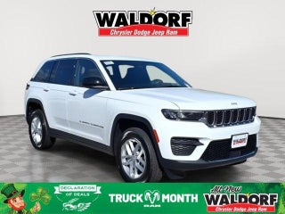 2025 Jeep Grand Cherokee GRAND CHEROKEE LAREDO X 4X4