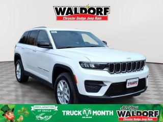 2025 Jeep Grand Cherokee GRAND CHEROKEE LAREDO X 4X4