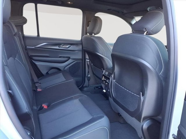 2025 Jeep Grand Cherokee Laredo - Photo 10