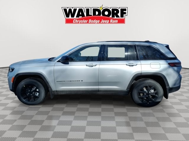 2026 Jeep Grand Cherokee GRAND CHEROKEE LAREDO ALTITUDE 4X4