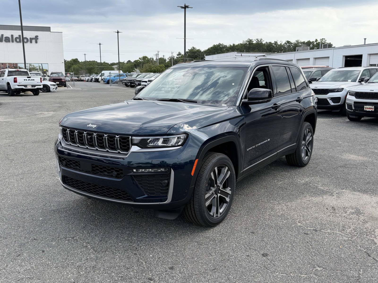 2027 Jeep Grand Cherokee Limited
