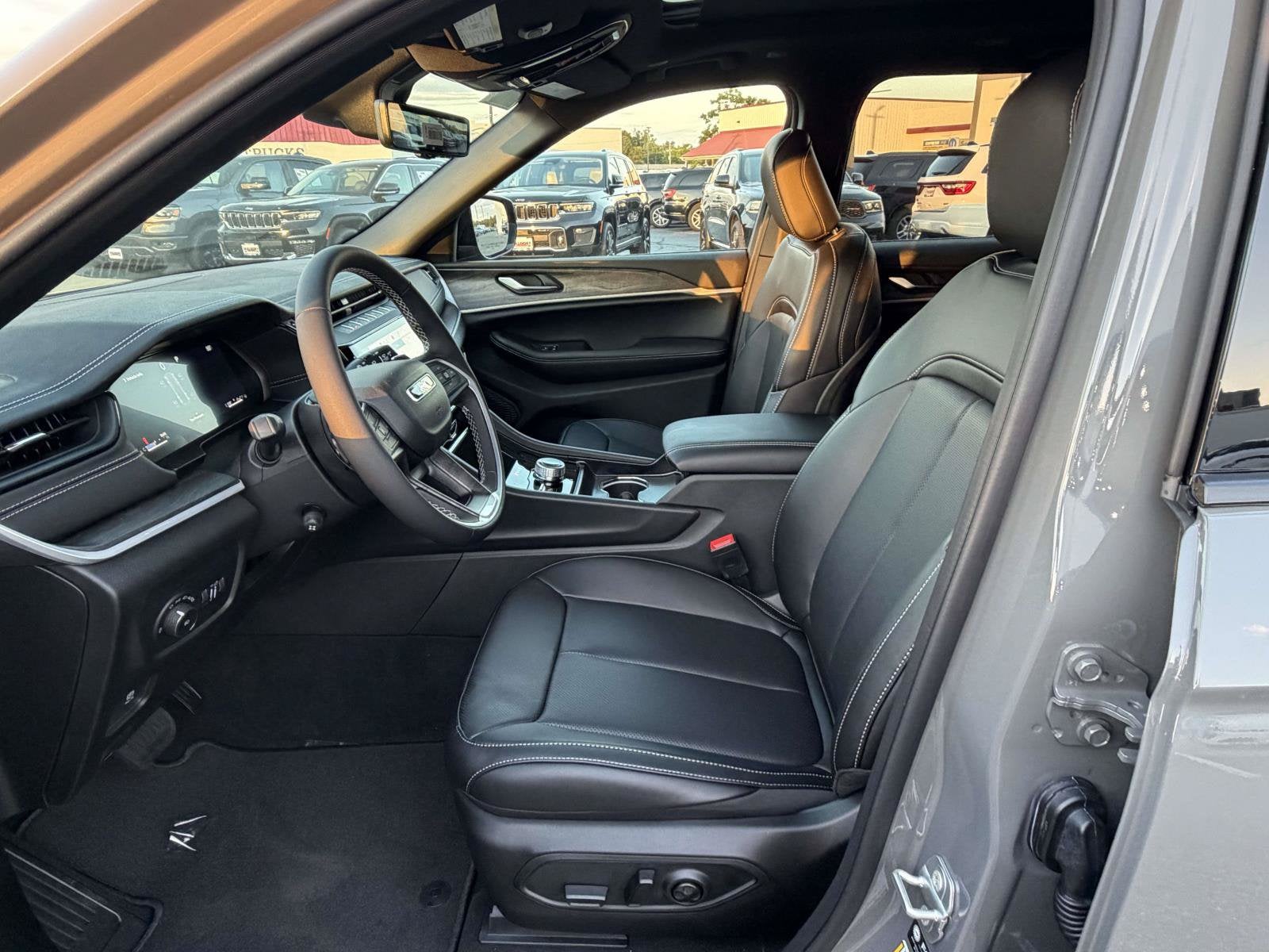 2027 Jeep Grand Cherokee Limited