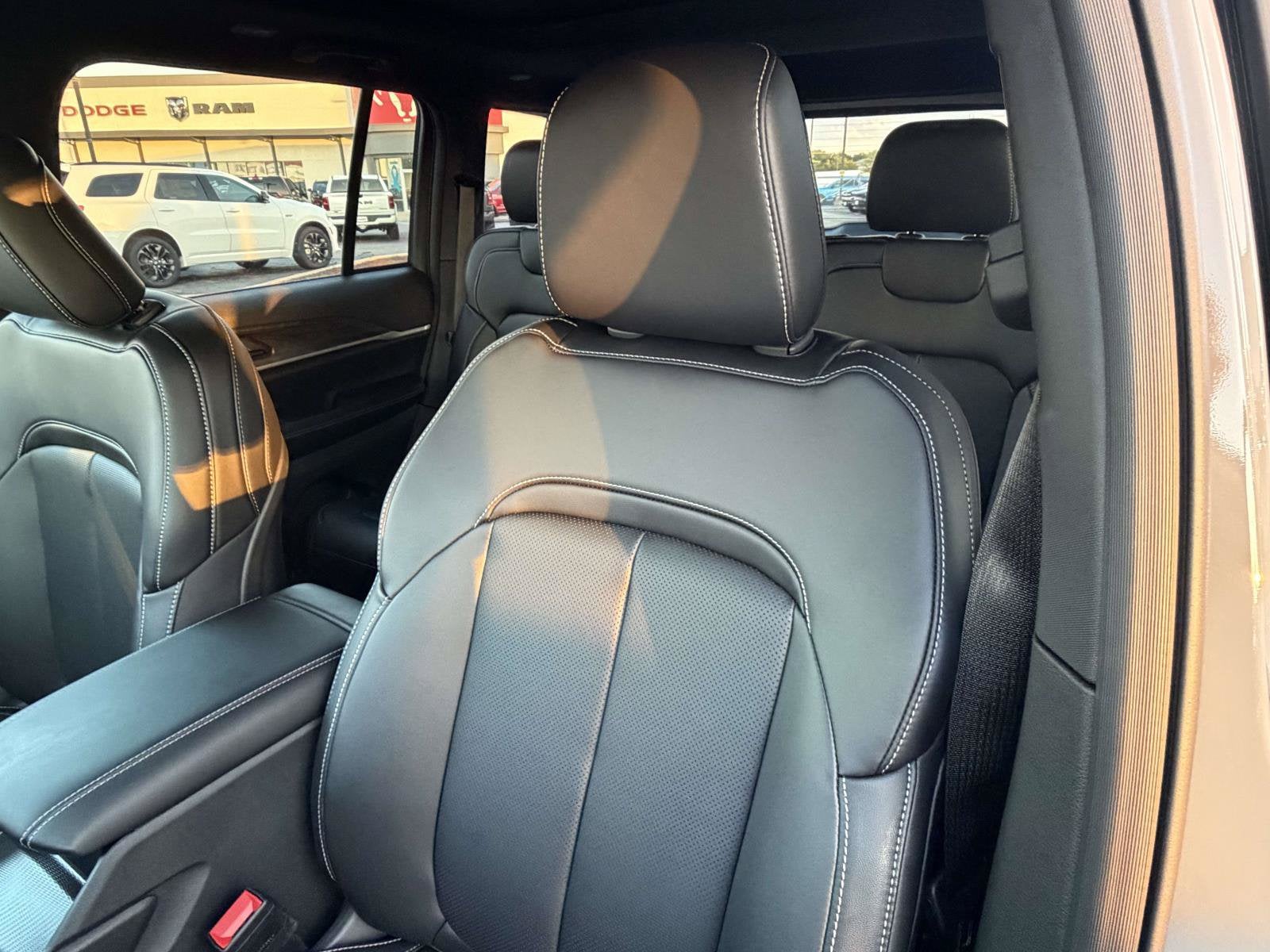 2027 Jeep Grand Cherokee Limited