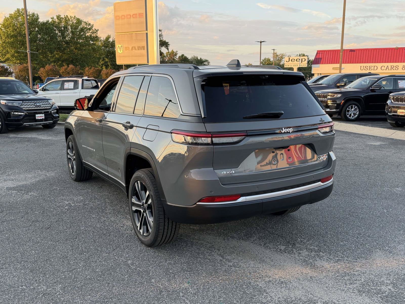 2027 Jeep Grand Cherokee Limited