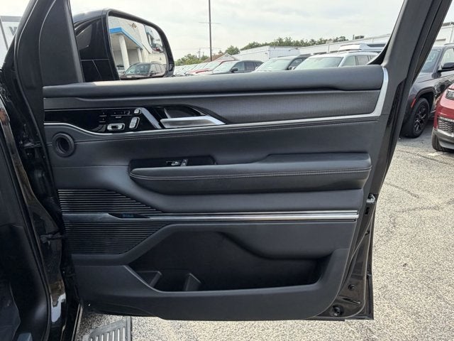 2024 Jeep Grand Wagoneer L Series II 4x4