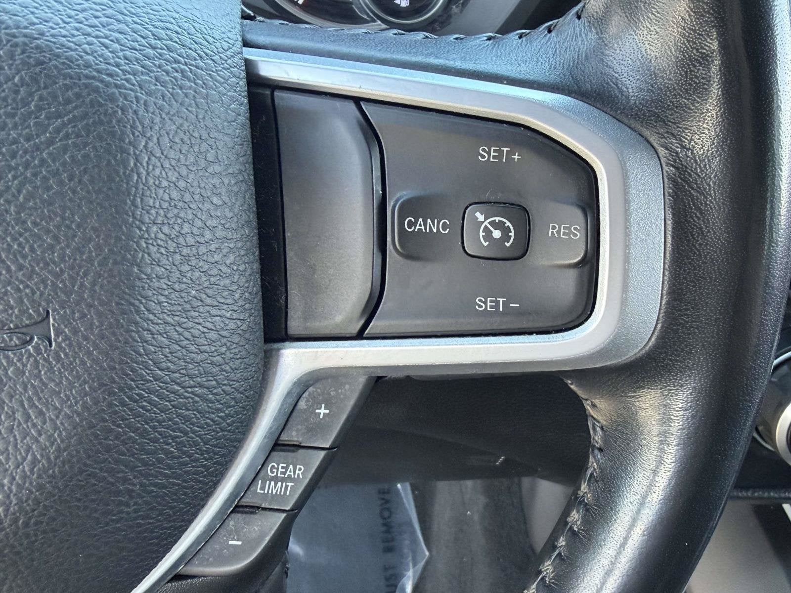 2022 RAM 1500 Big Horn Crew Cab 4x4 5'7' Box
