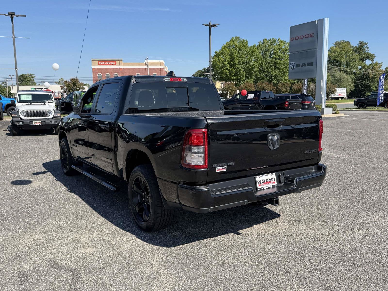 2022 RAM 1500 Big Horn Crew Cab 4x4 5'7' Box