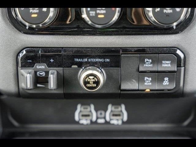 2025 RAM Ram 1500 RAM 1500 BIG HORN CREW CAB 4X4 5'7' BOX