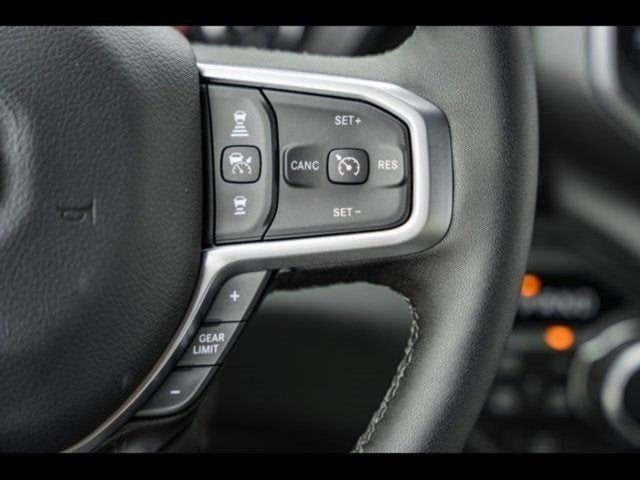 2025 RAM Ram 1500 RAM 1500 BIG HORN CREW CAB 4X4 5'7' BOX