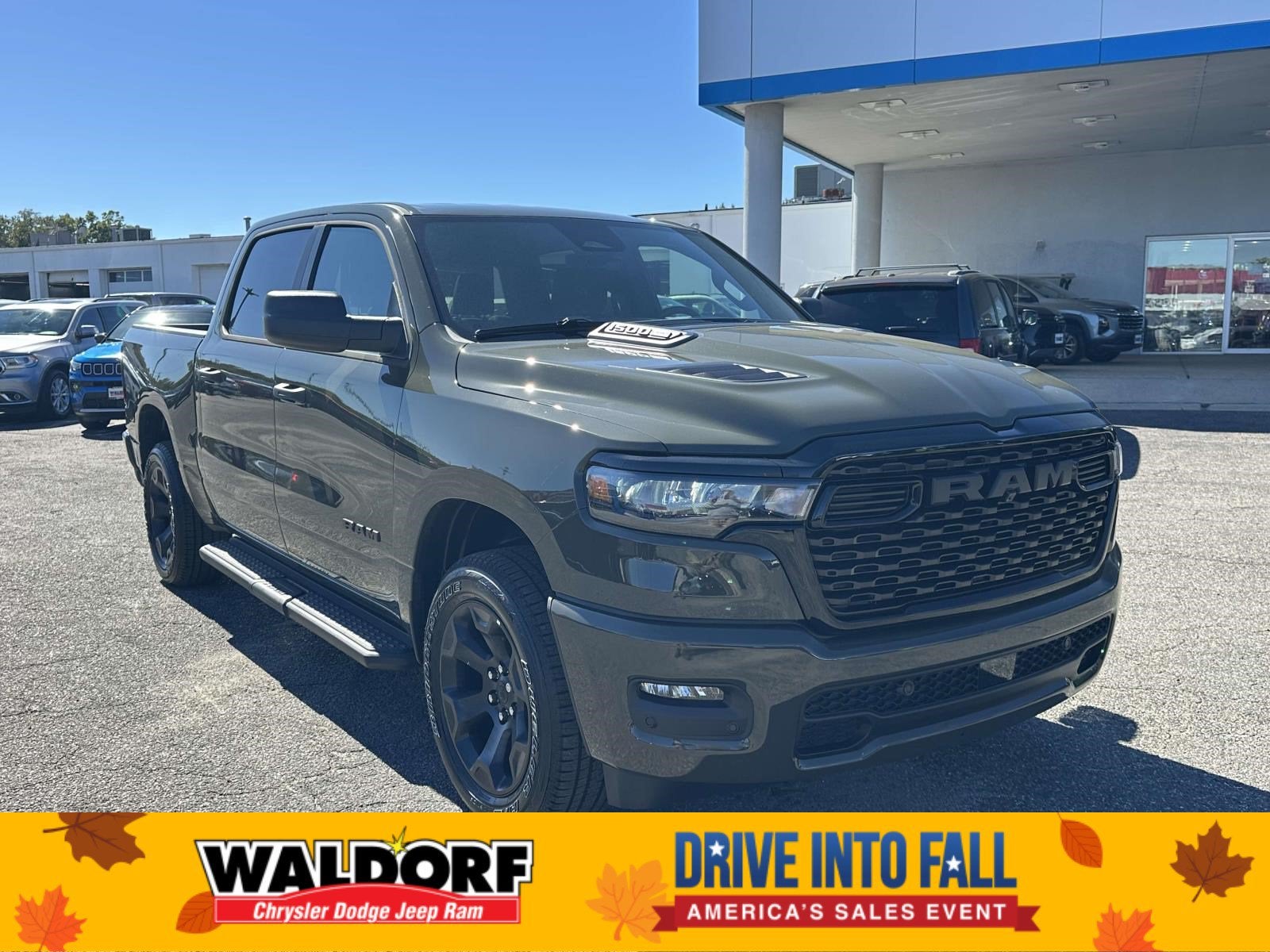 2027 RAM Ram 1500 RAM 1500 EXPRESS CREW CAB 4X4 5'7' BOX