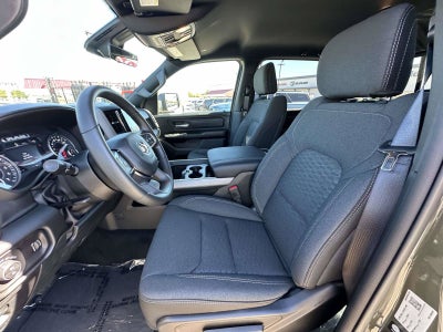 2027 RAM Ram 1500 RAM 1500 EXPRESS CREW CAB 4X4 5'7' BOX