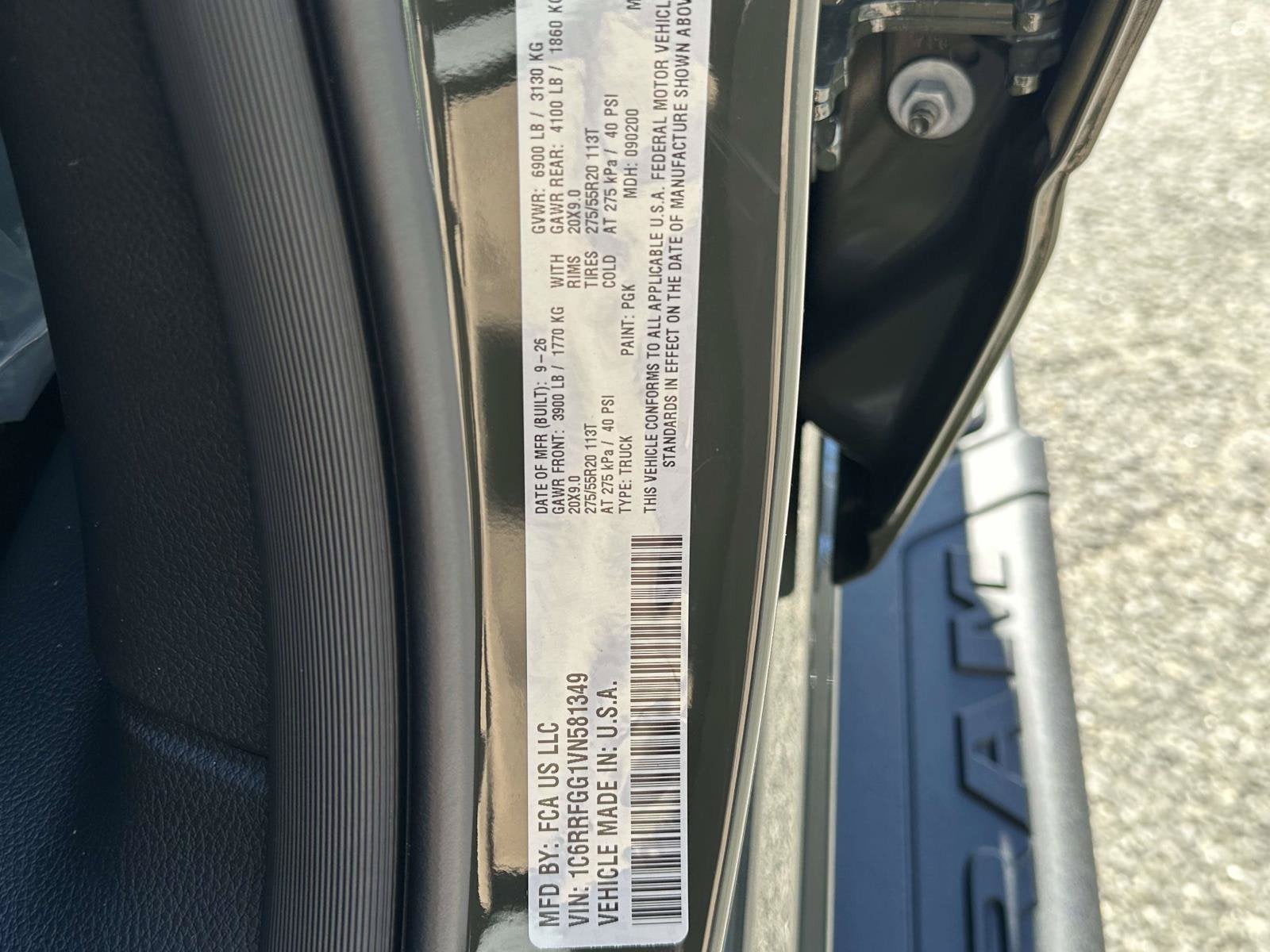 2027 RAM Ram 1500 RAM 1500 EXPRESS CREW CAB 4X4 5'7' BOX